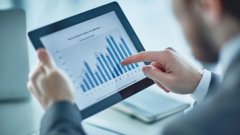 How Top VC Firms Are Overcoming Modern Deal-Sourcing Challenges With AI